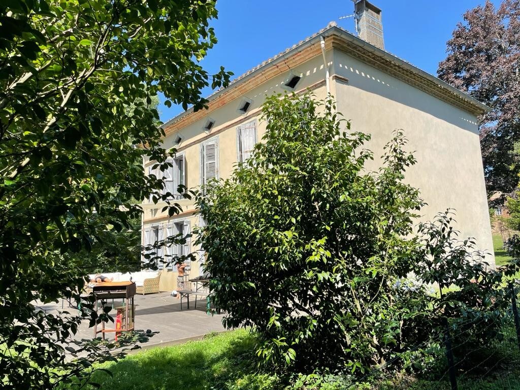 Maison gîte tranquille et nature, 10 personnes.