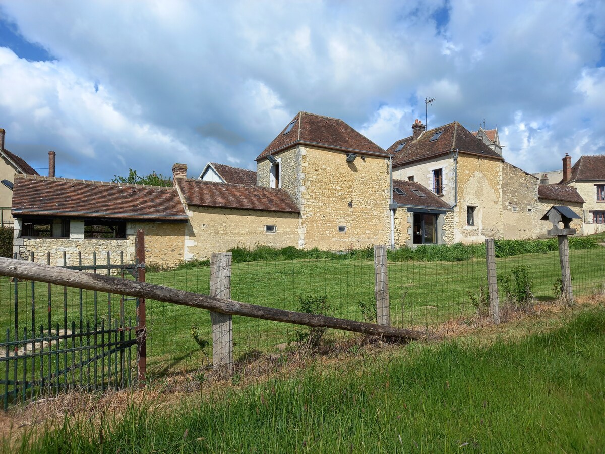 Maison de campagne familiale avec piscine