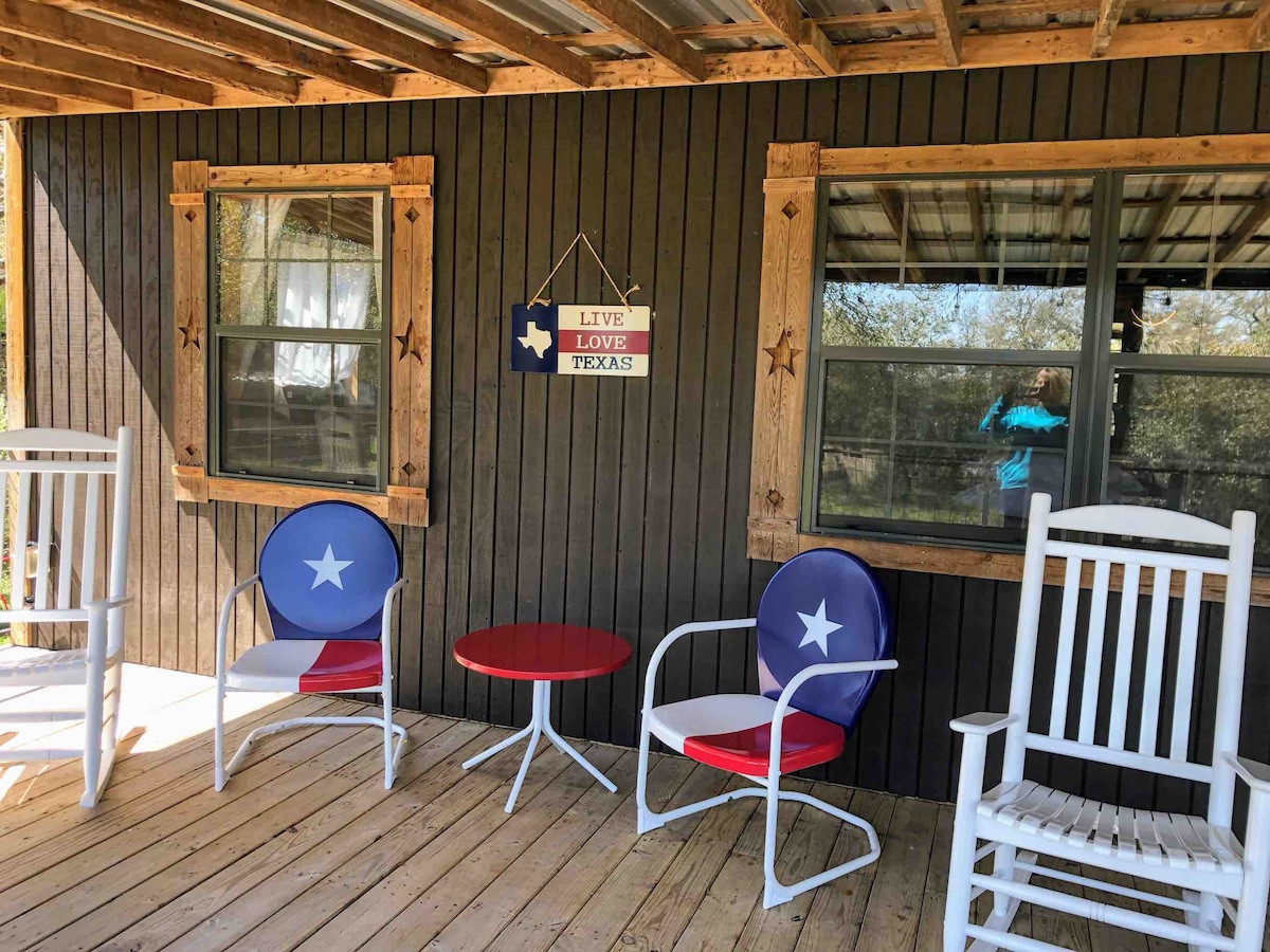 著名希尔乡村迷人的德克萨斯小屋