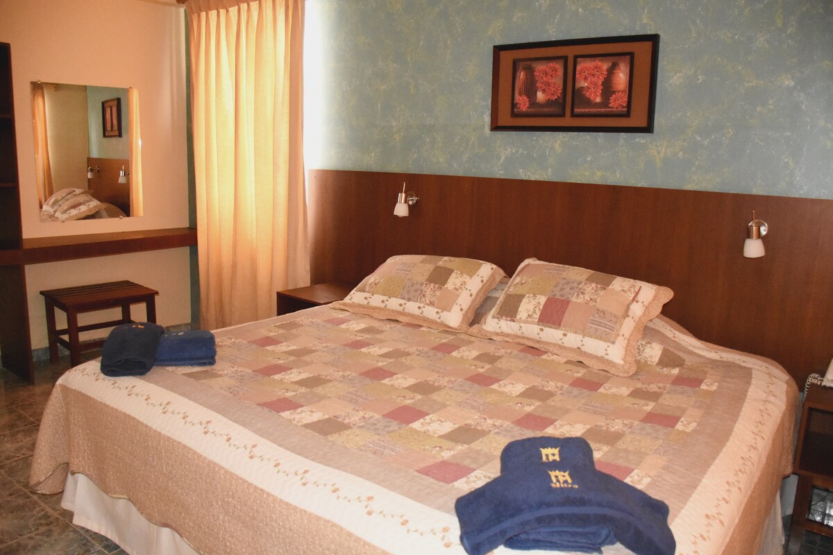 Hotel Mitru: Matrimonial o simple superior