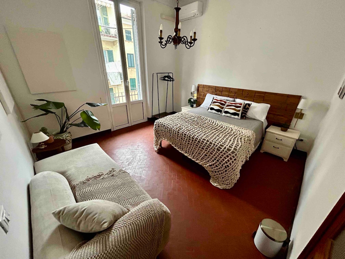 Casa Maico: Cozy, Chic & Close 2 the Train Station