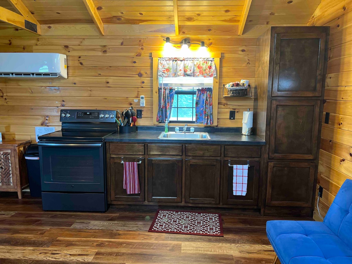 Gopher Wood Getaway Cabin-NEAR Ark Encounter