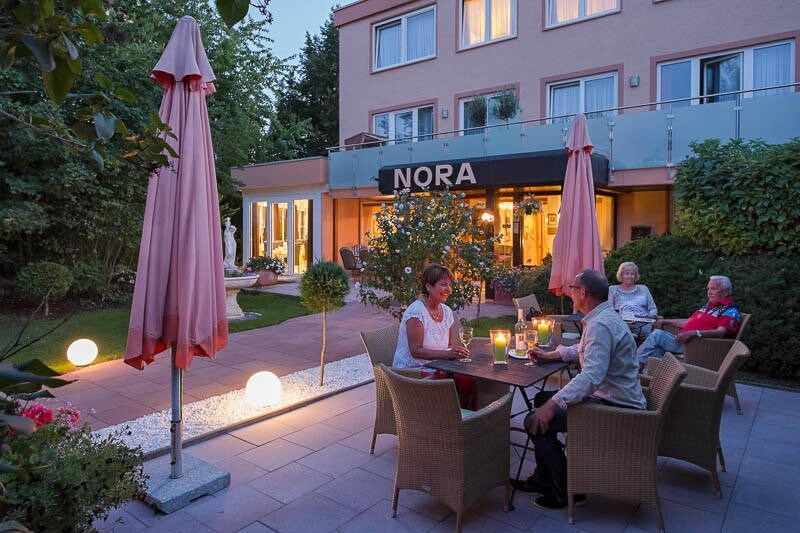 NORA GbR酒店， （ Bad Krozingen ） ，小套房， 1间卧室，最多入住3人