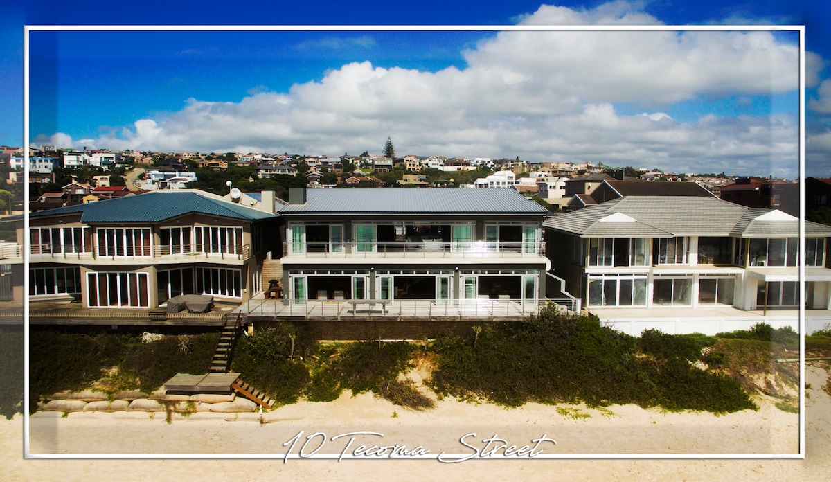 Beach Bounty Luxury Holiday Home