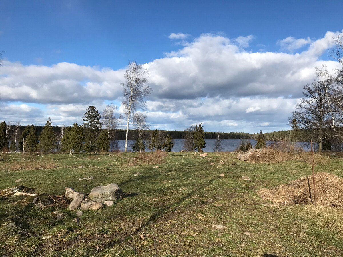 住宿， Skaftekulla私人湖泊花园区域位置。