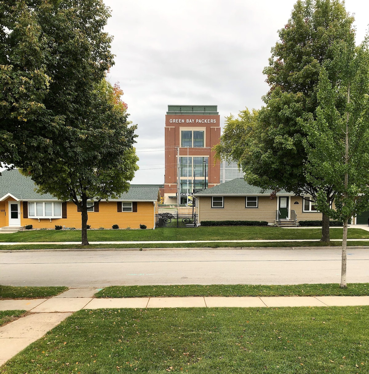 拉波球场（ Lambeau Field ） 1220的壮观景色