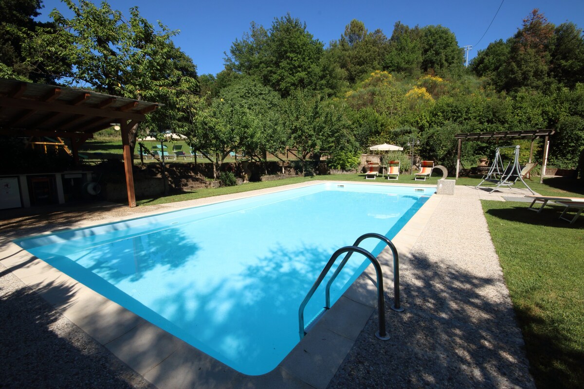La Brucina -带泳池的度假公寓