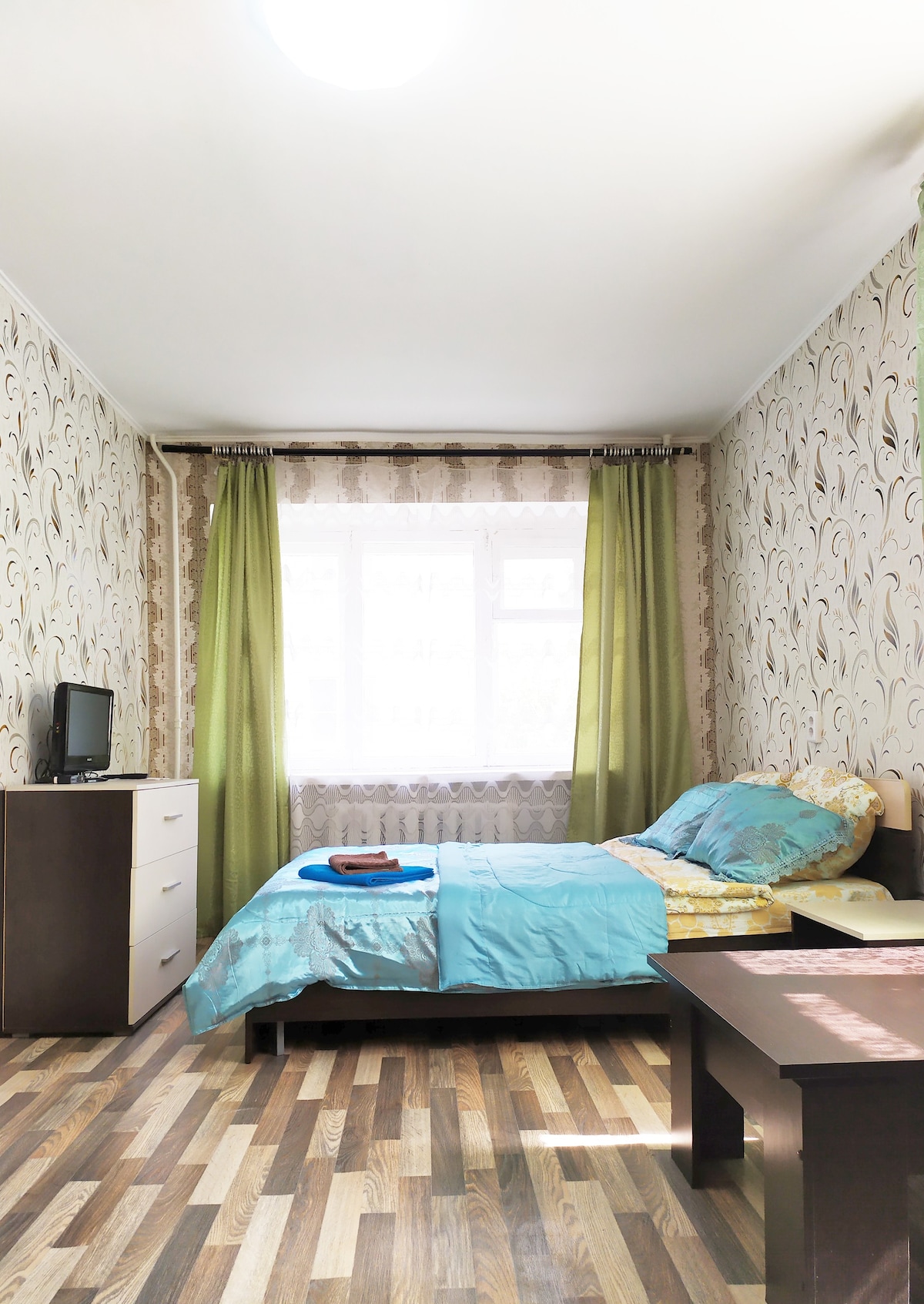 Komsomolskaya 39舒适明亮的公寓