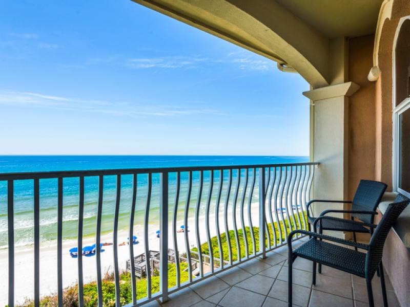 蒙特雷公寓A401 30A客厅可欣赏海湾的壮丽景色！ -蒙特雷公寓A401