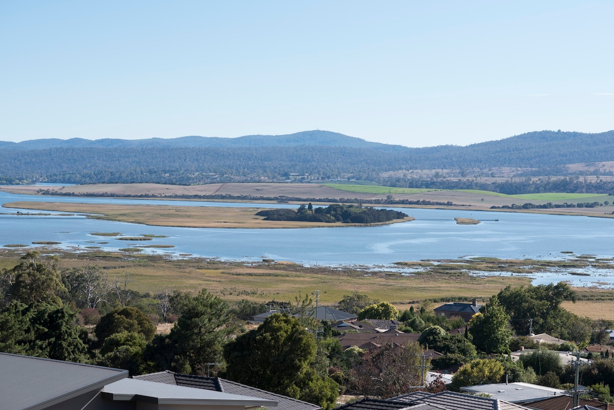 On The Rise - Launceston