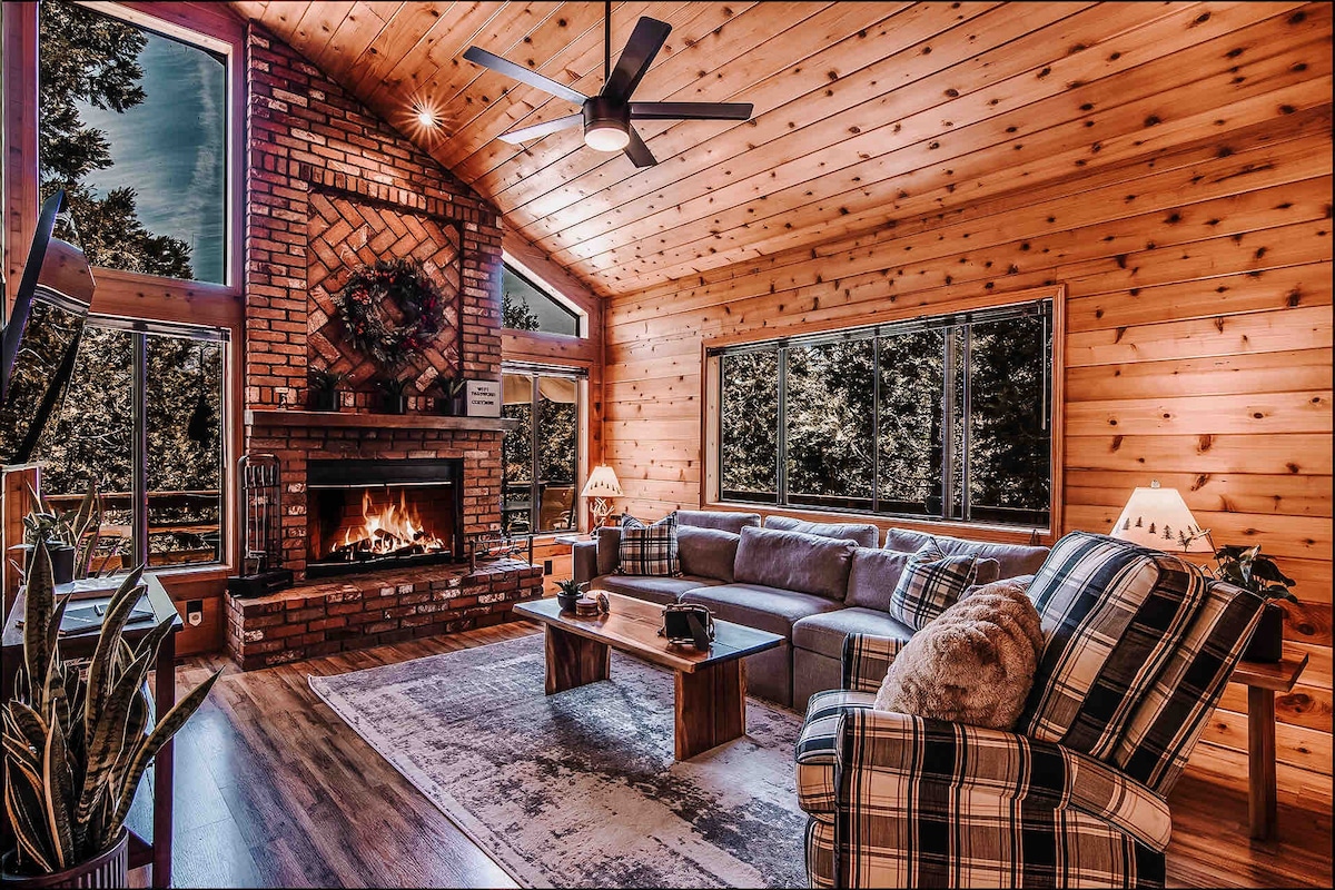 Idyllwild Cozy Lakeview Lodge