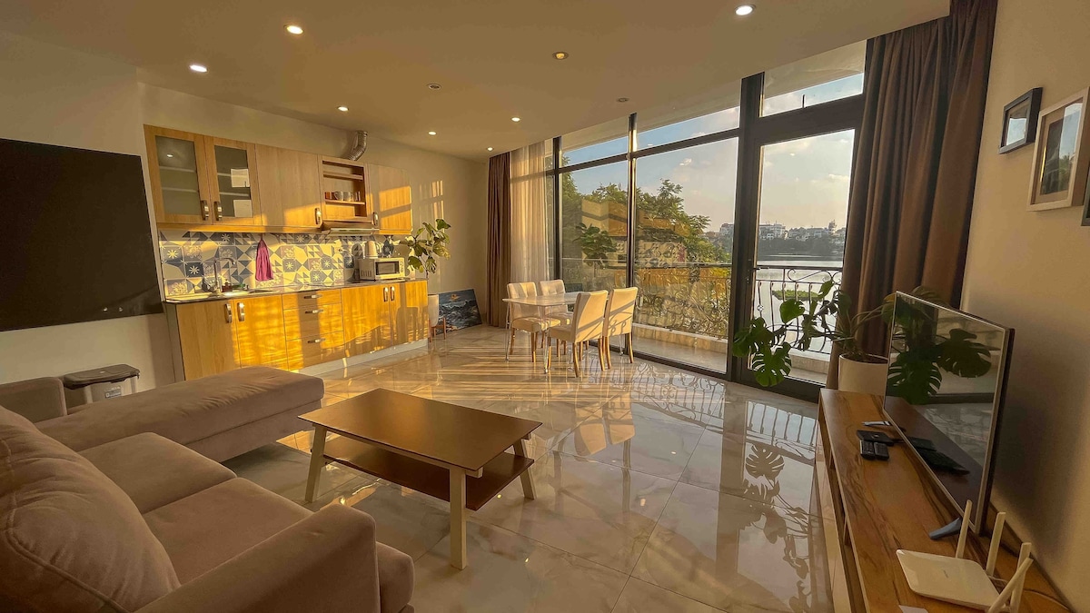 Amazing View Apartment in Ha Noi Center