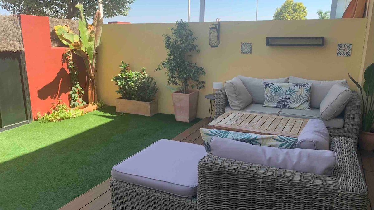 Apartamento Exclusivo con Jardín frente a Doñana.