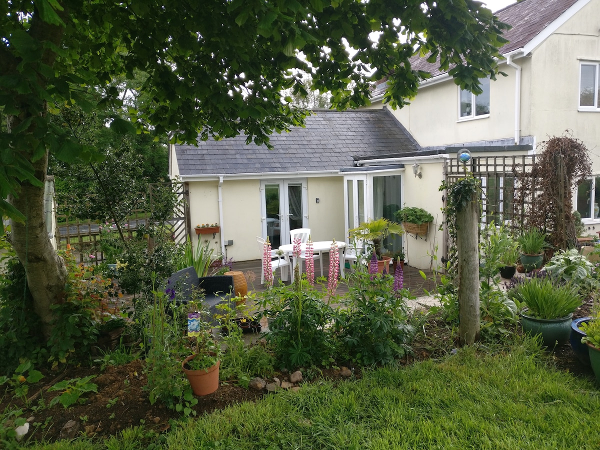 Veronica Cottage - North Dorset, UK