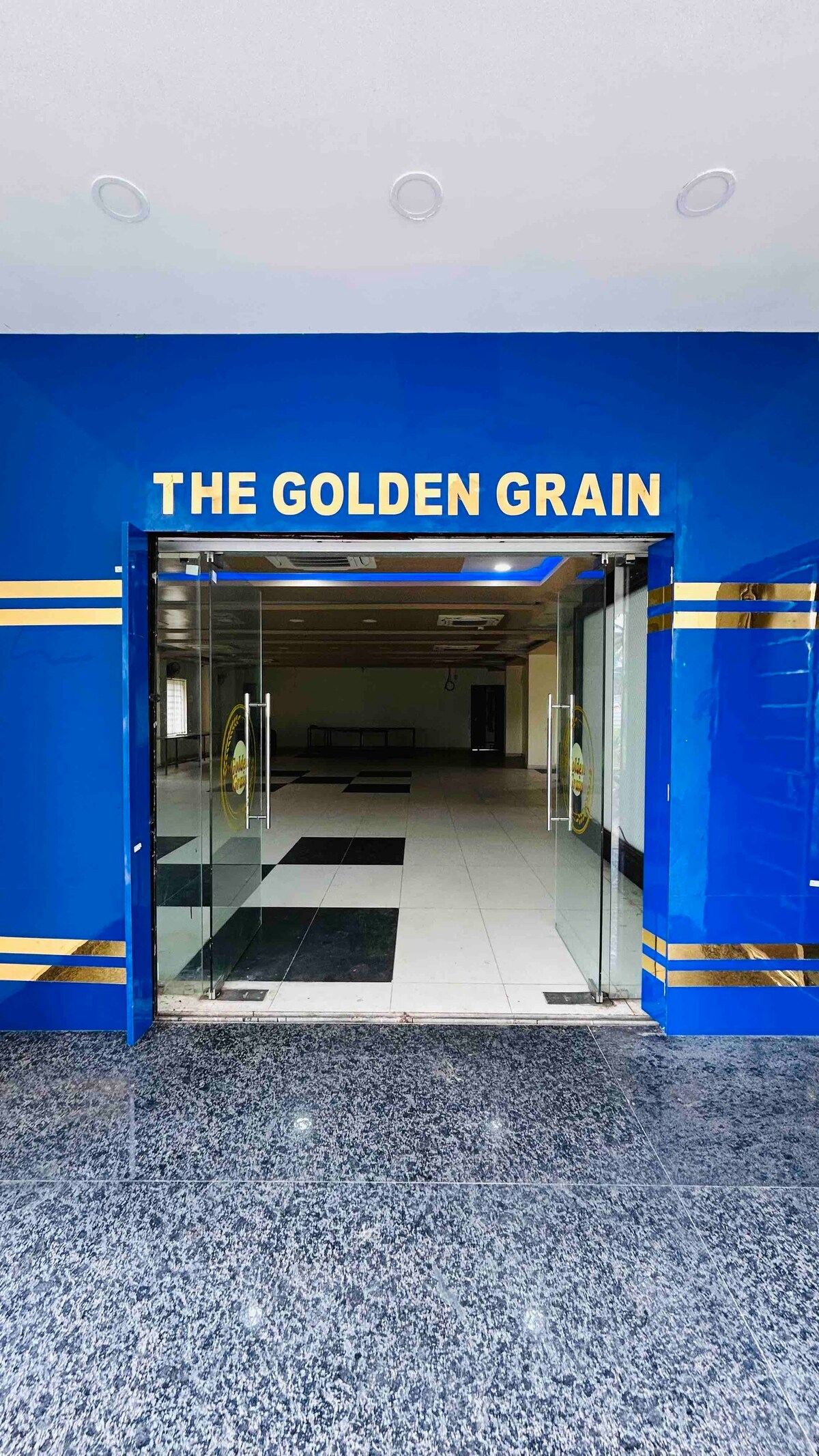 The Golden Grain Room 1