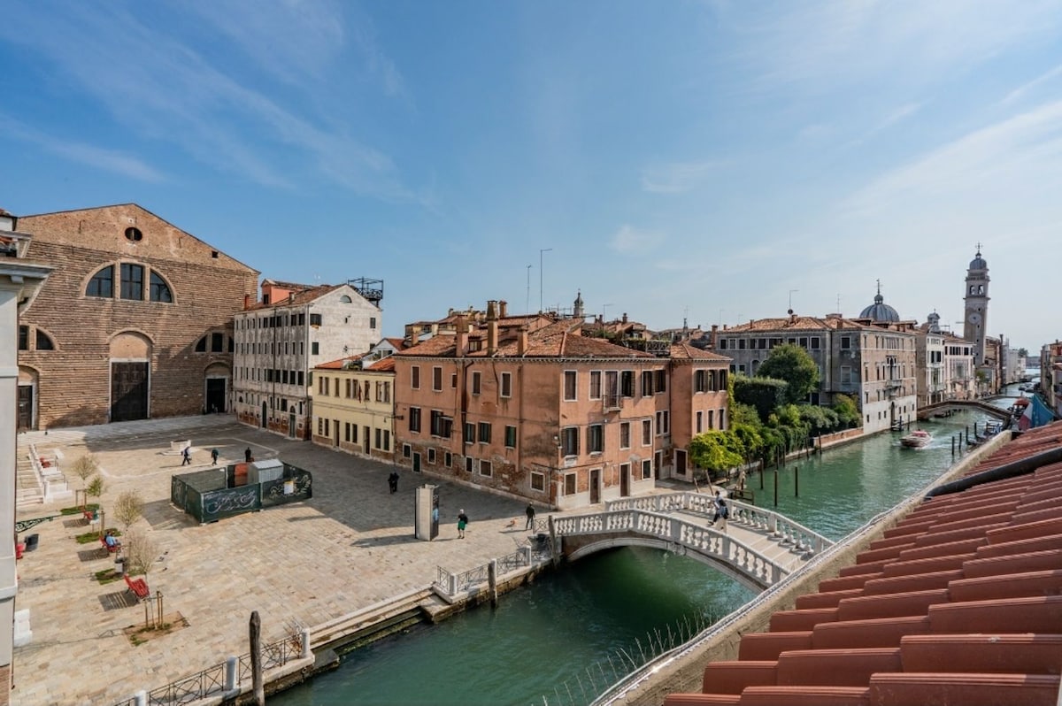 San Lorenzo Canal View (CIR 027042-LOC-08195)