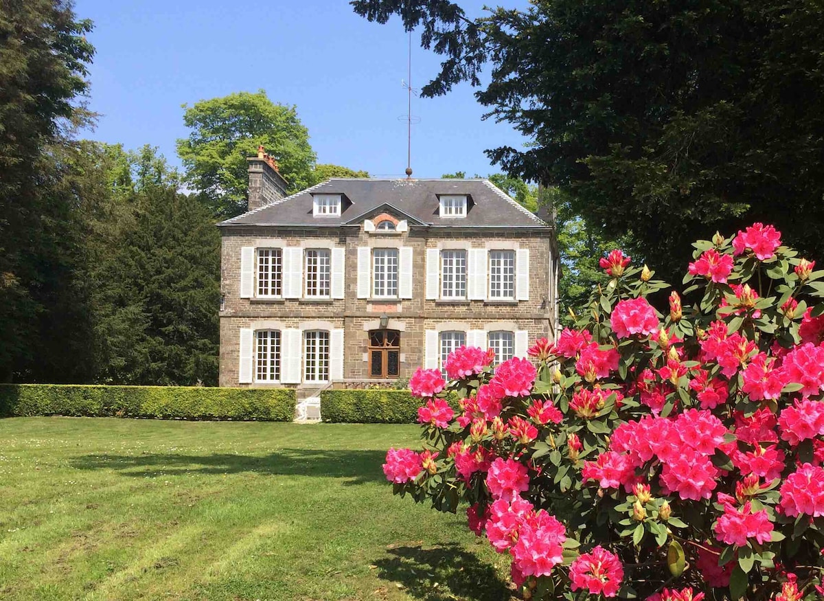 Luxury Petit Château Normandy短期和长期