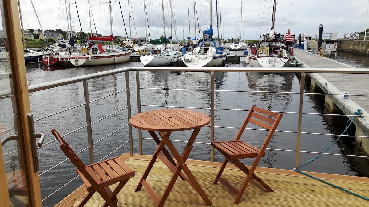 Kilrush Marina Floating Glamping Pod 2