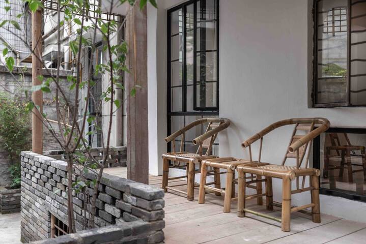 芗吟民宿-《蕉叶画梅》老成都老房子私家院落市井生活体验