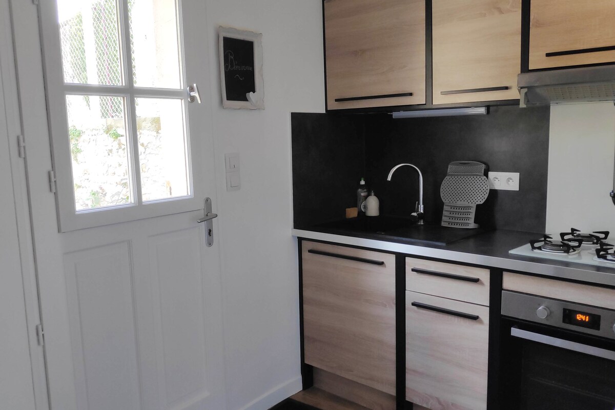 Appartement cosy refait à neuf proche Caen