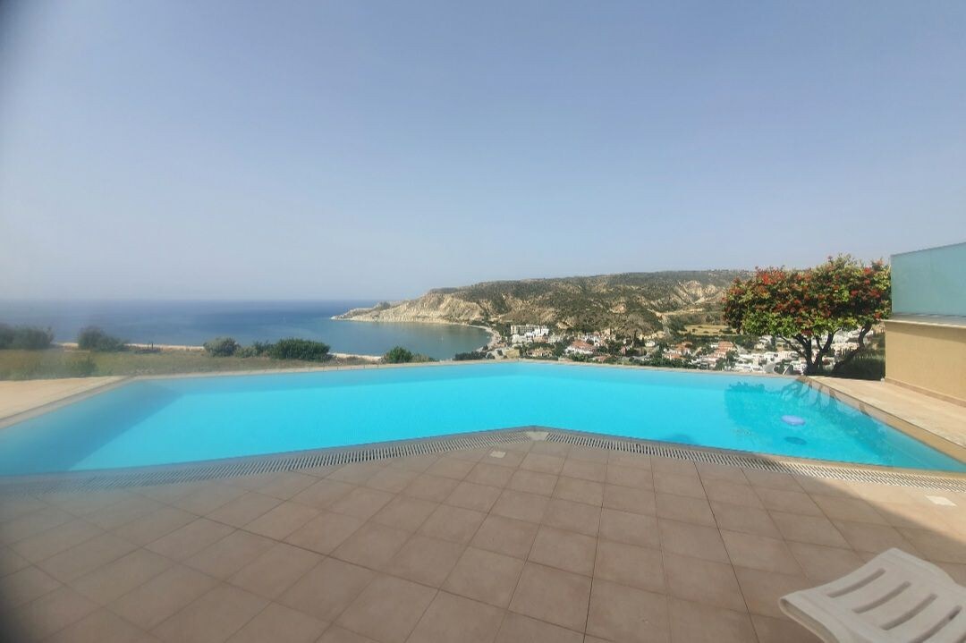 Adorable 1-bedroom with pool & Panoramic Sea View