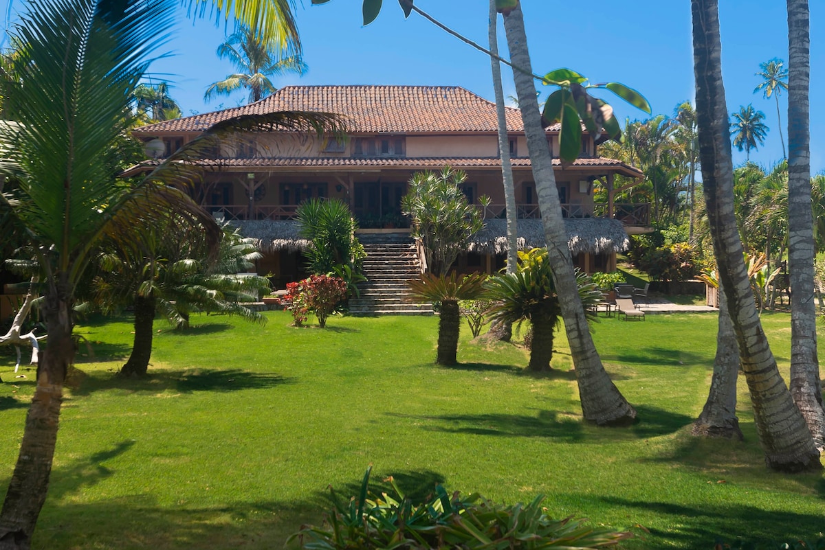 Villa Flamboyan - Ocean Front