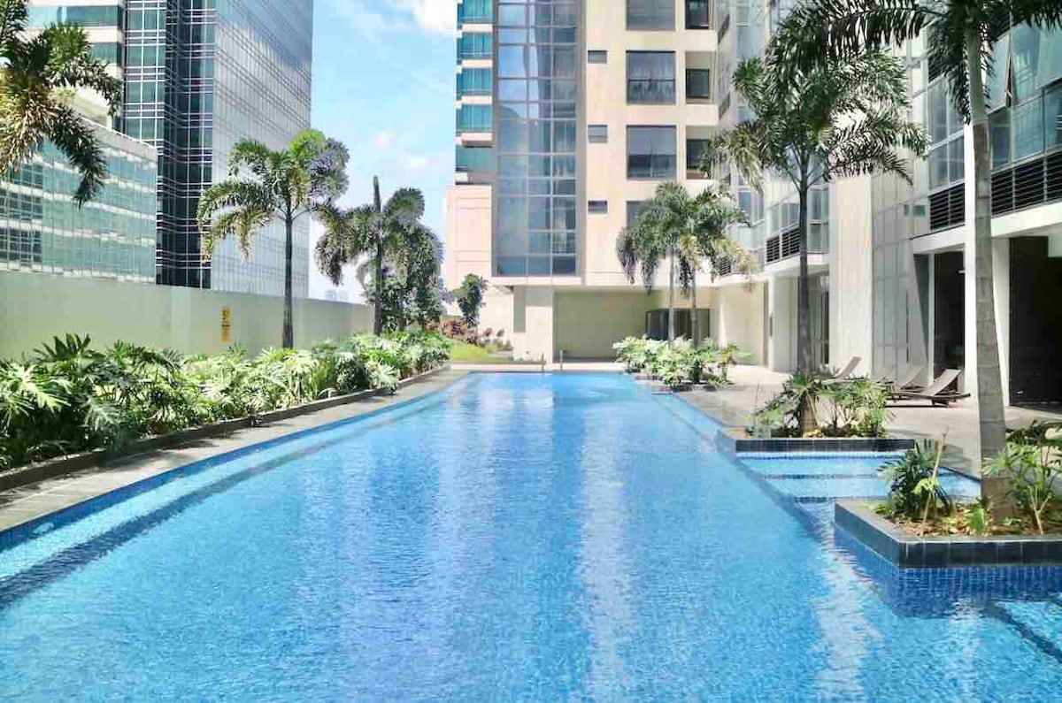 New Luxury in Eastwood with Best Overlooking View