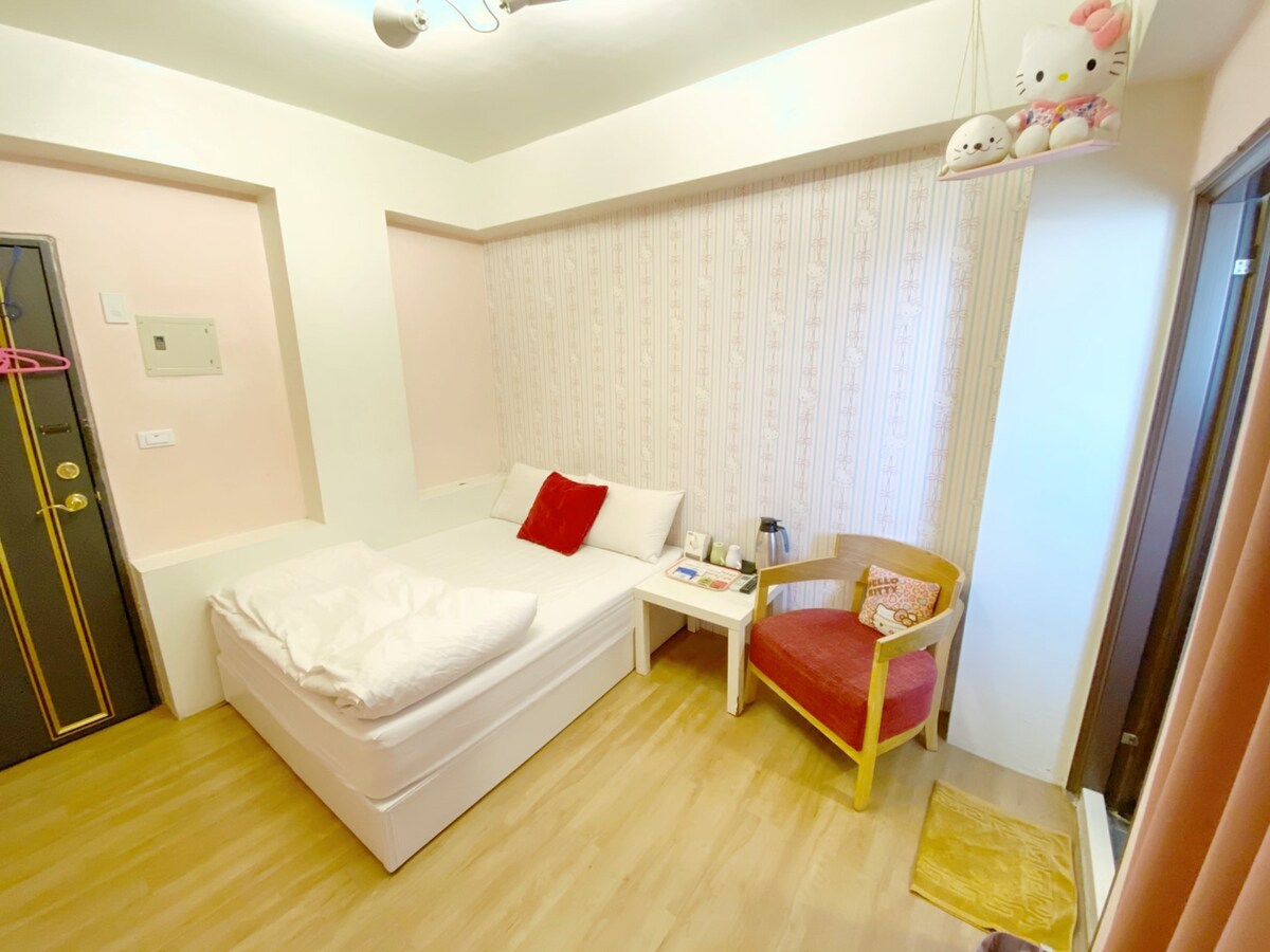 Katie 's House （ A3 ）「Fengjia Elevator Apartment for 2」