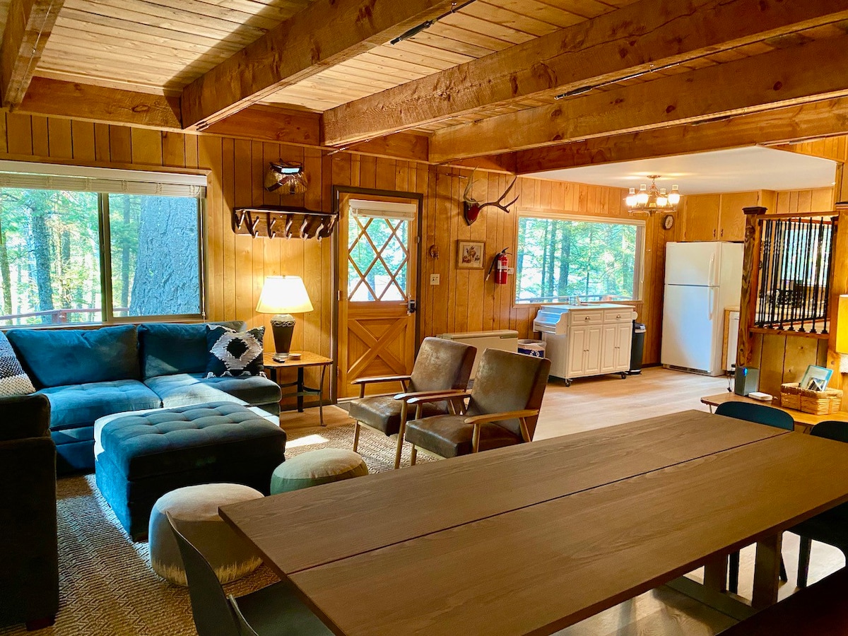 黄石松木屋（ Yellowstone Pine Cabin ） +4张床+无线网络+空调+24分钟