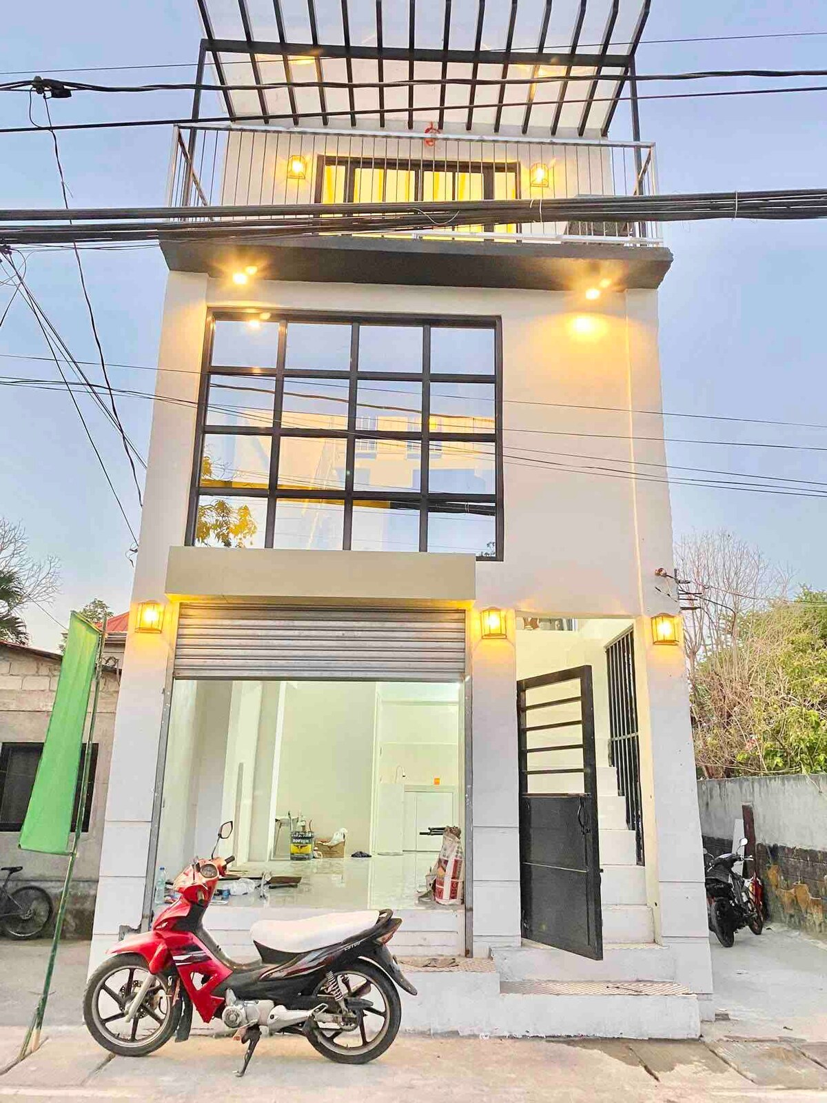 Entire loft-style house with own balcony
