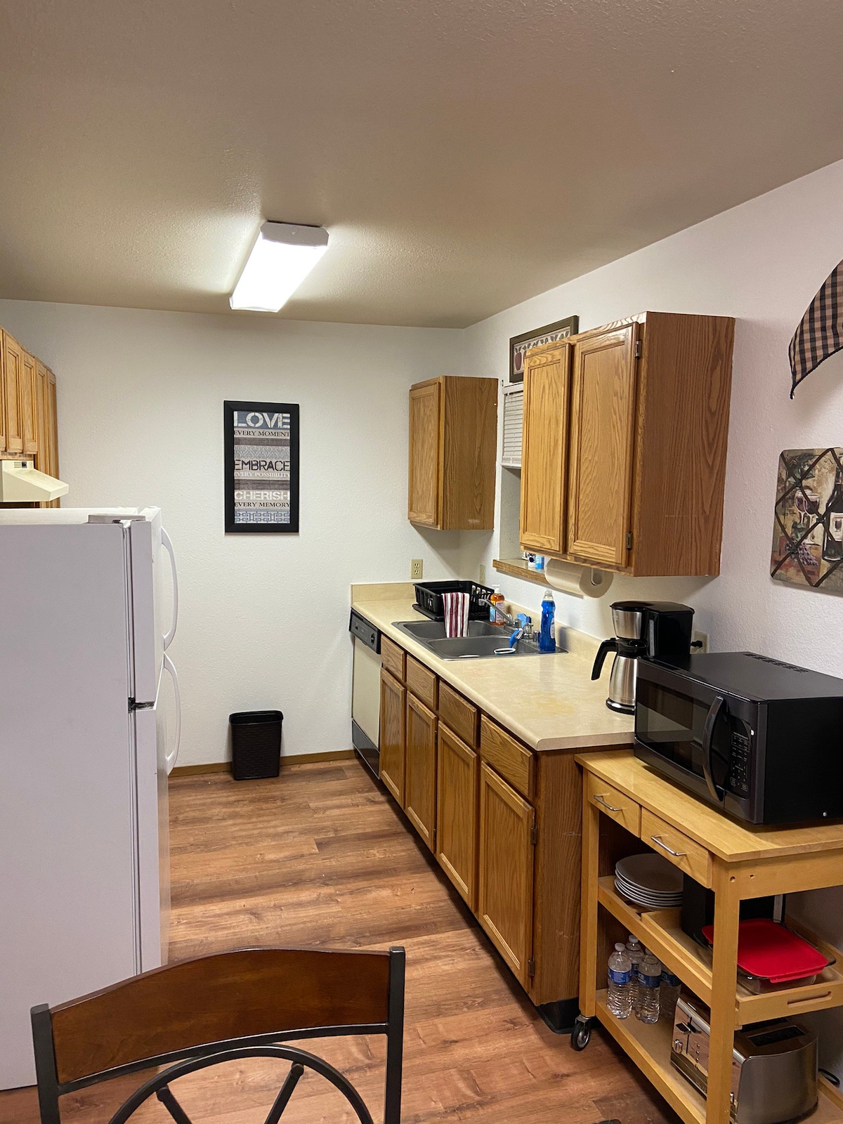 Basics Condo 900 Moses Lake Downtown