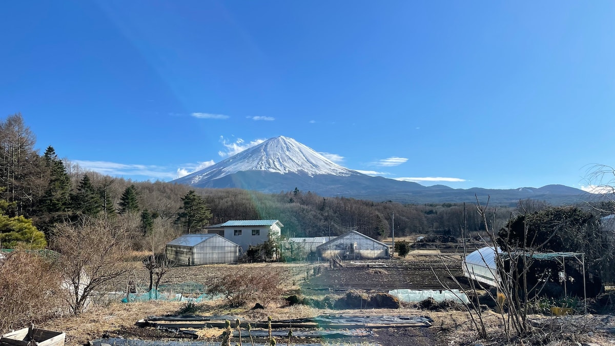 [推荐观光中心]富士山： Fujisanka拖车房1 ~ 2人，配备地暖