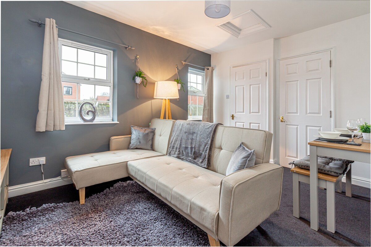 Guest Homes | New Street Apartment