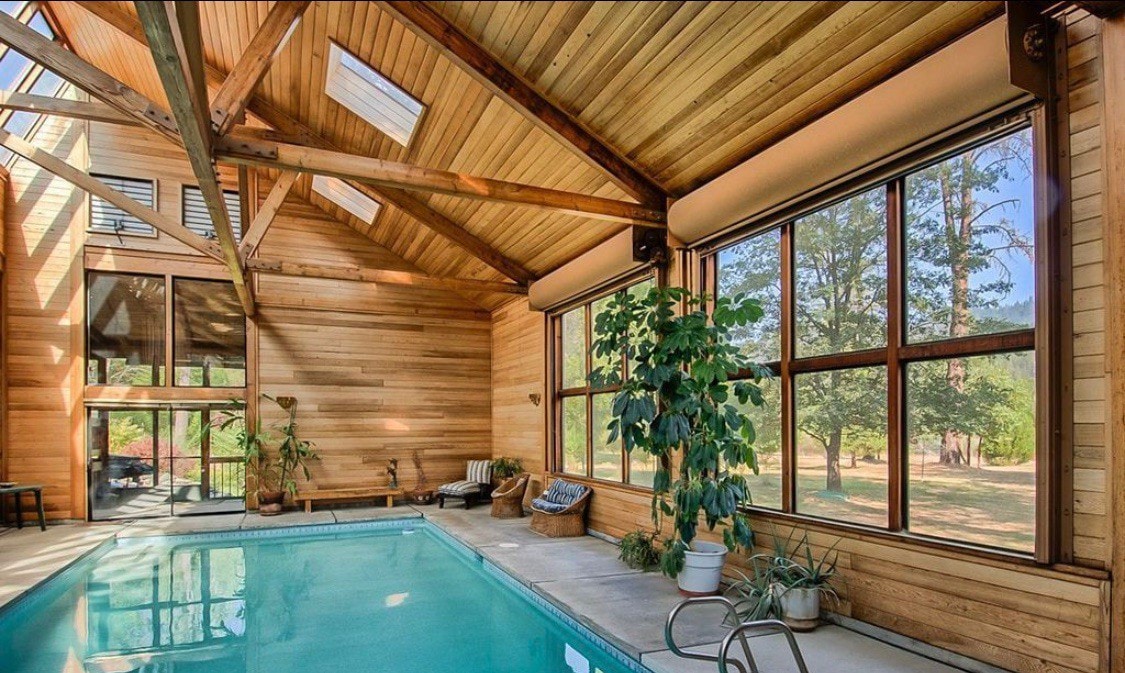 River Retreat +室内泳池和热水浴缸，占地3.5英亩