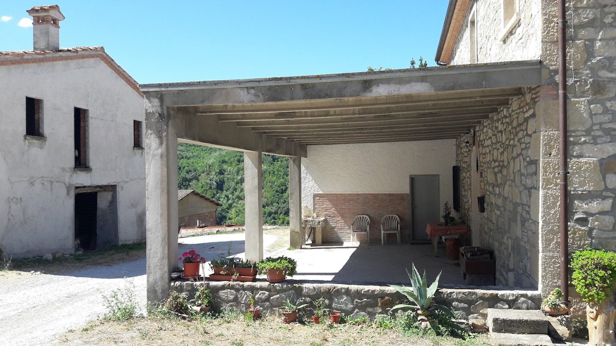 Casa Vitiolo山边两间客房