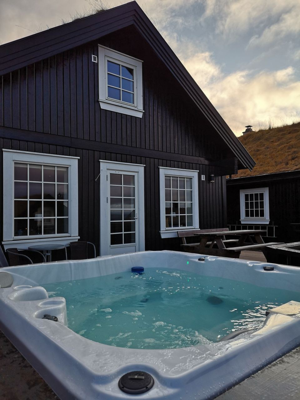 Familiehytte ski in/out/jacuzzi