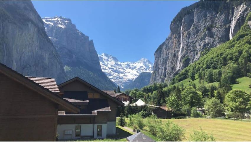 卢达本纳(Lauterbrunnen)的民宿