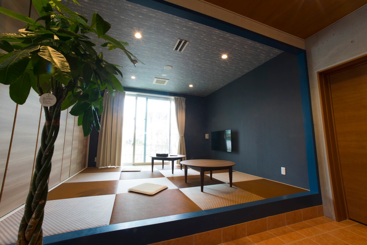 可容纳3-4人的独立房间于2019年10月开业[Hostel Sun Terrace Shishiki/大型共用空间]