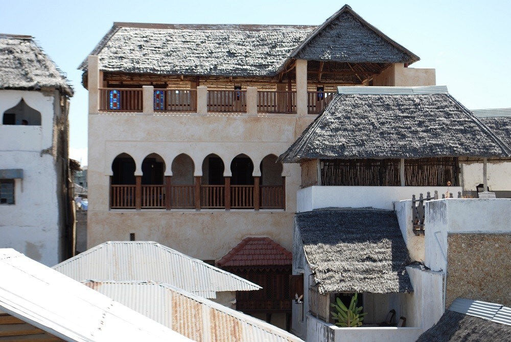 ONEWAY House Lamu海景屋顶和泳池