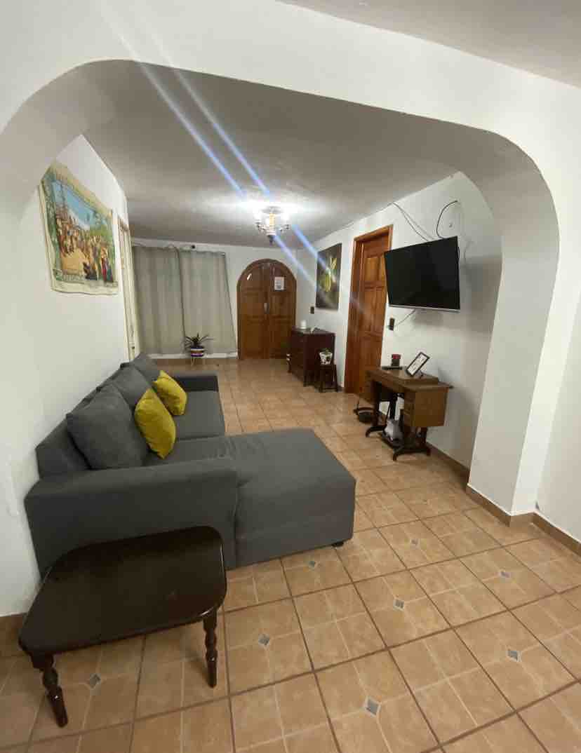 卡塔哥（ Cartago ） ，位于Pura Vida的舒适家庭房！