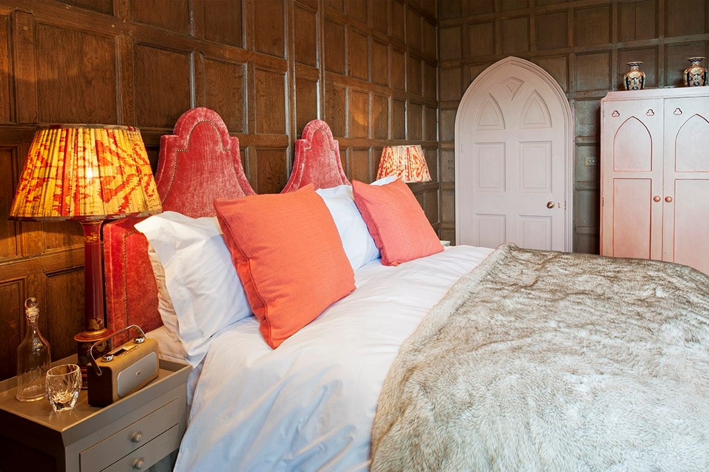Bhurtpore Room, North Wing B&B - Combermere Abbey