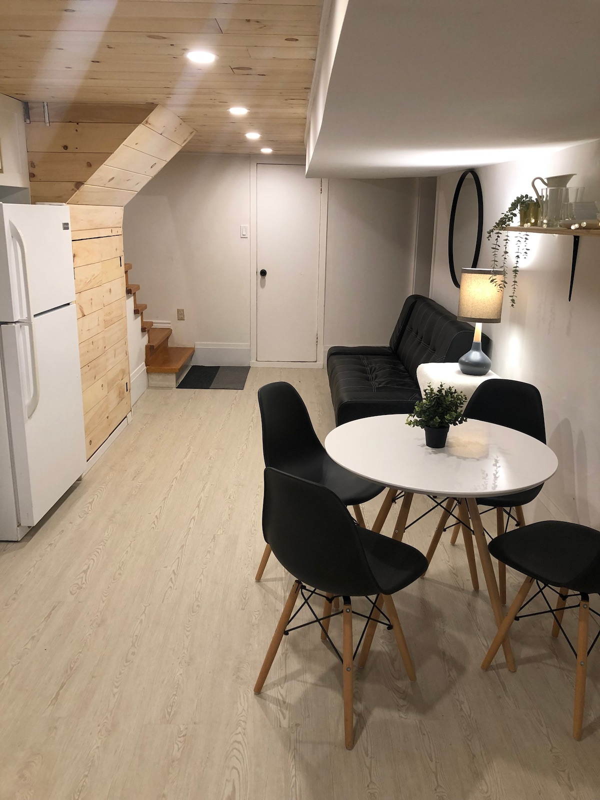 DT Kitchener的舒适性-全套公寓2张床/高速无线网络