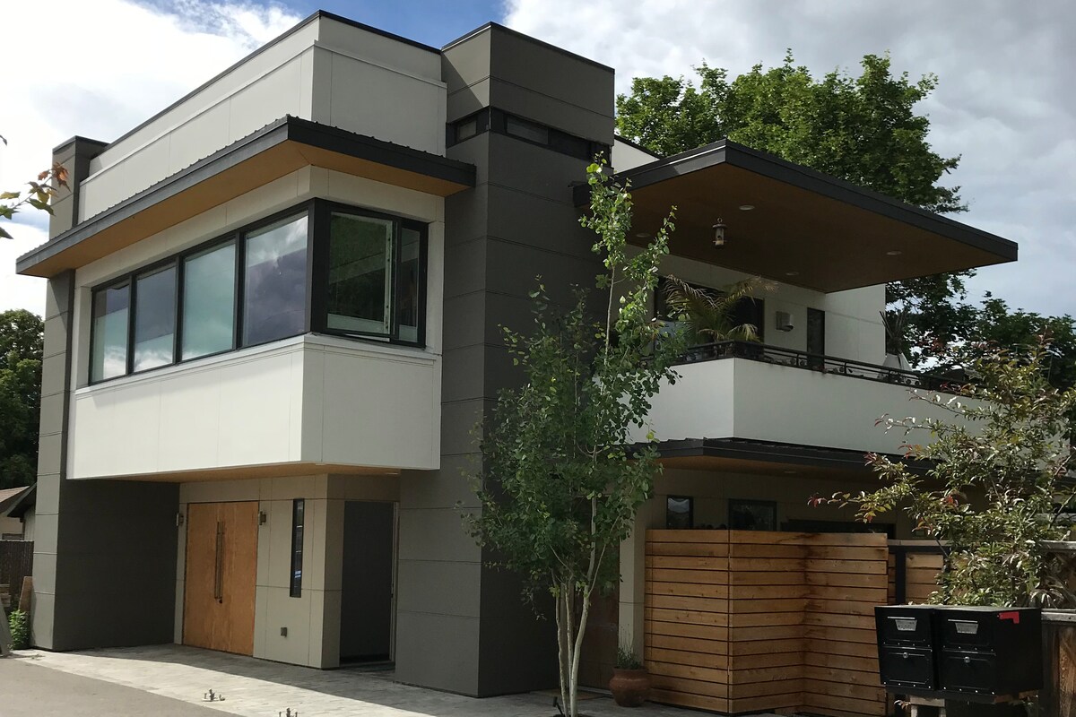 Urban Tranquility at the Cooper House