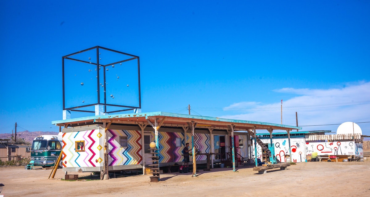 The Zigzag House, Bombay Beach