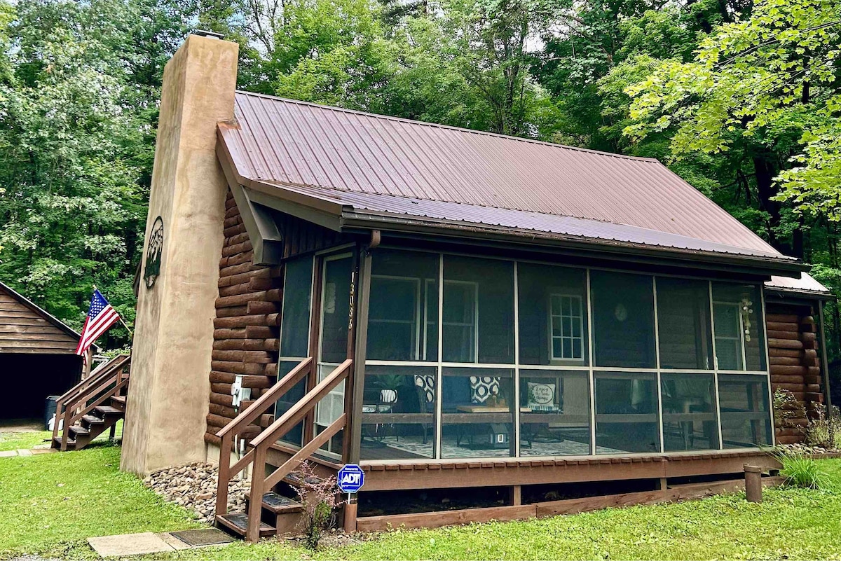 Peaceful cabin 3 miles from Seven Points