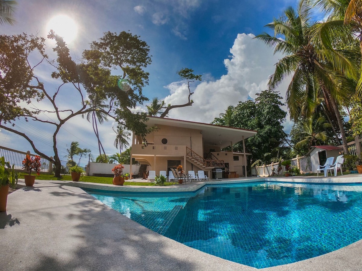 7 Bedroom Luxury Oceanfront Villa on Jaco Beach