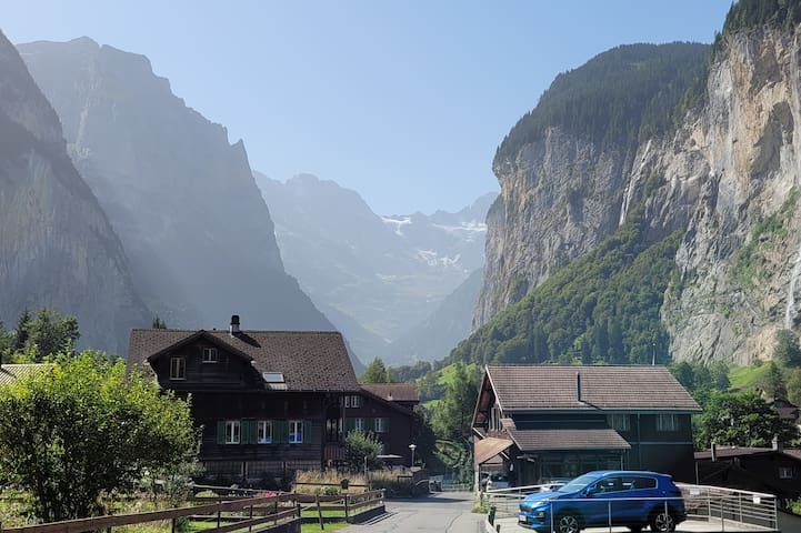 卢达本纳(Lauterbrunnen)的民宿