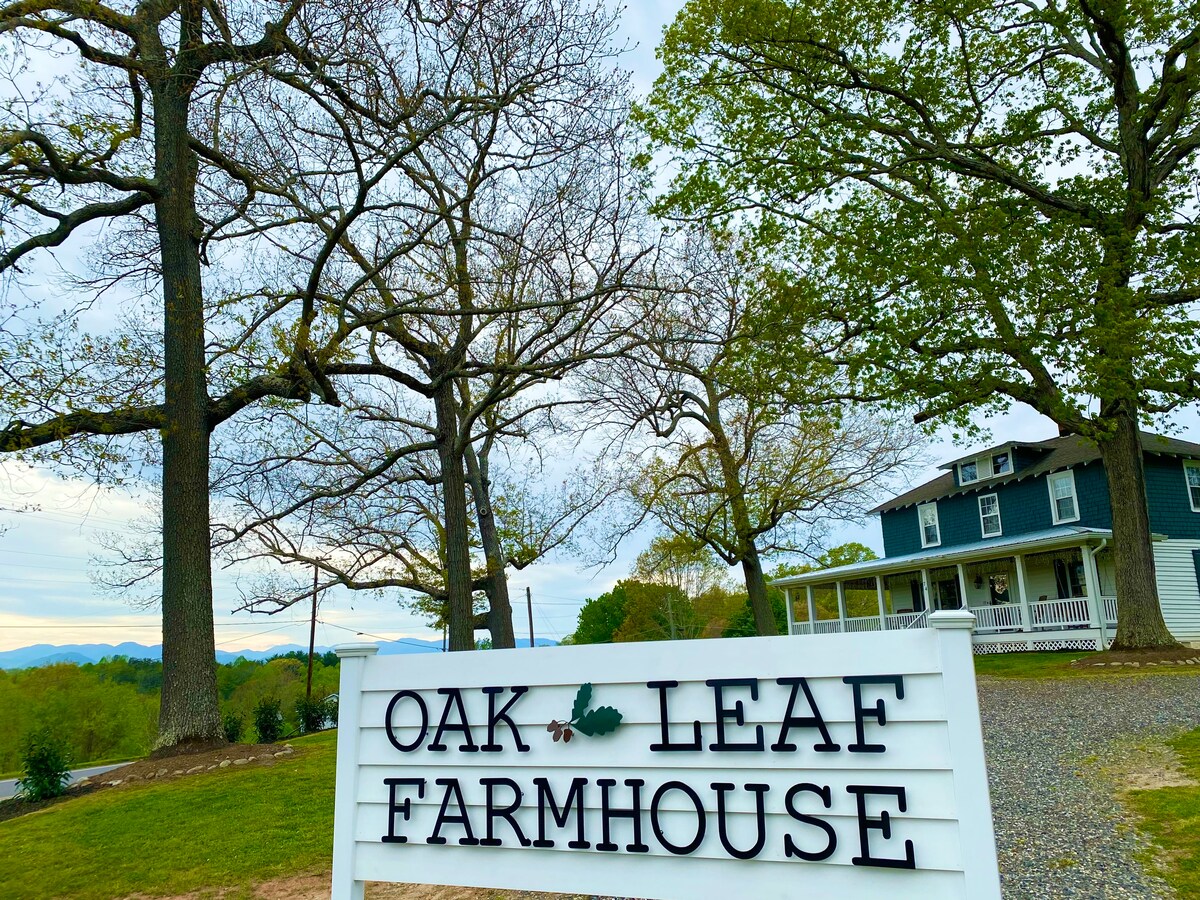 Asheville 's Oak Leaf Farmhouse