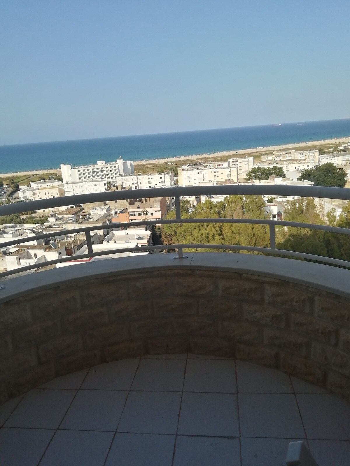 Appartement vue sur mer calme ensoleillée