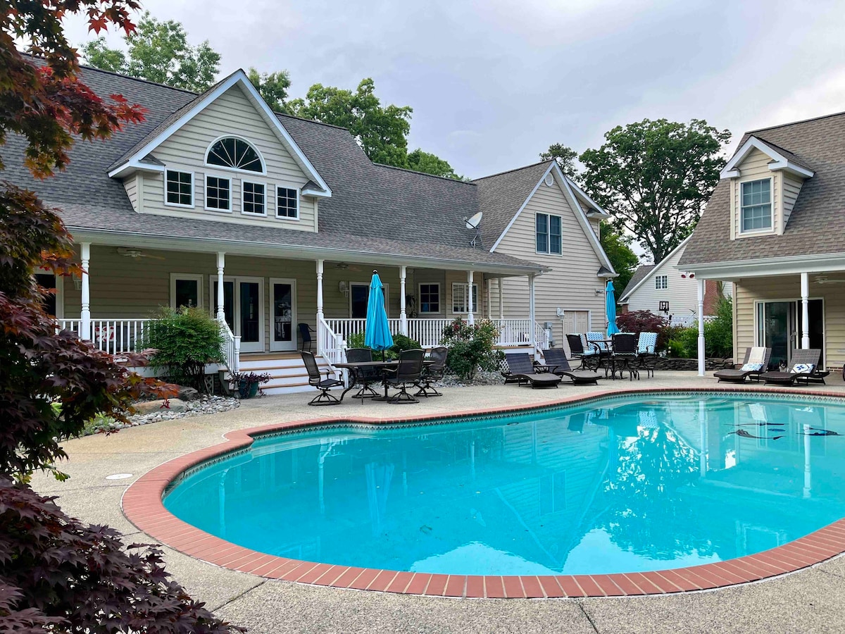 Beautiful Kent Island Getaway with Pool